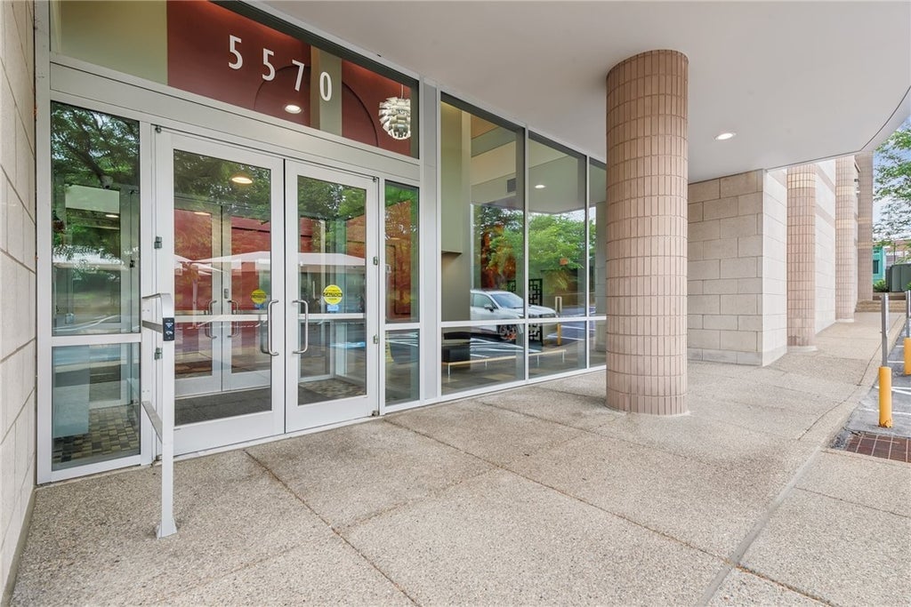 5570 Centre Avenue 306, Shadyside