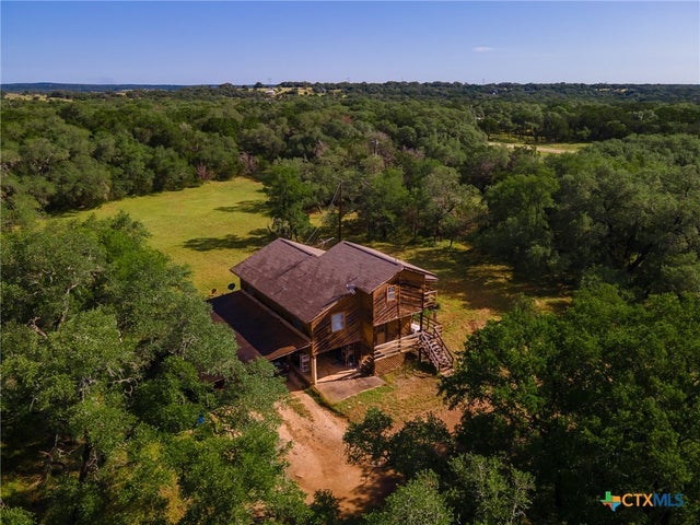 1398 Lazy Forest, New Braunfels
