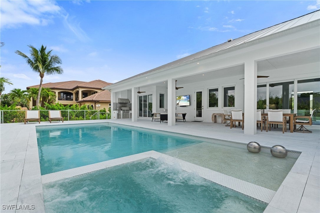 Photo of Listing #225037775