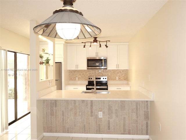 1 of 40 - 4226 42nd Way, West Palm Beach, FL