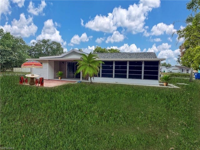 2 of 31 - 2016 Mariner Ct, La Belle, FL