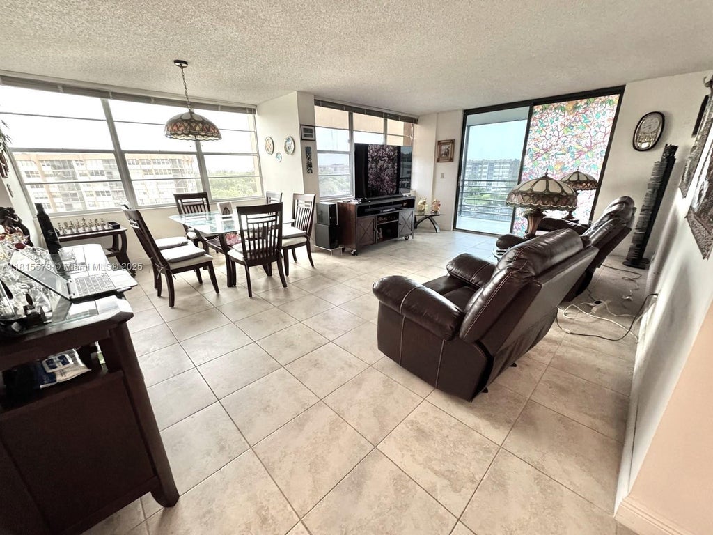 1100 Saint Charles Pl 712, Pembroke Pines