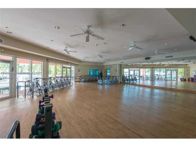 1 of 17 - 3340 Ne 190th St 608, Aventura, FL