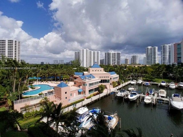 2 of 17 - 3340 Ne 190th St 608, Aventura, FL