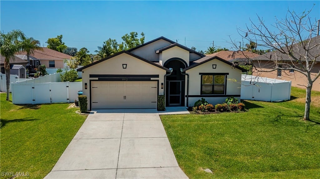 1912 Sw 27th Ter, CAPE CORAL