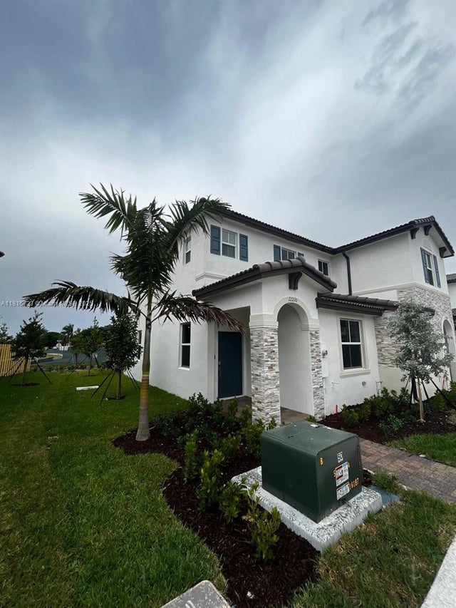 2 of 40 - 12210 Nw 24th Pl, Miami, FL