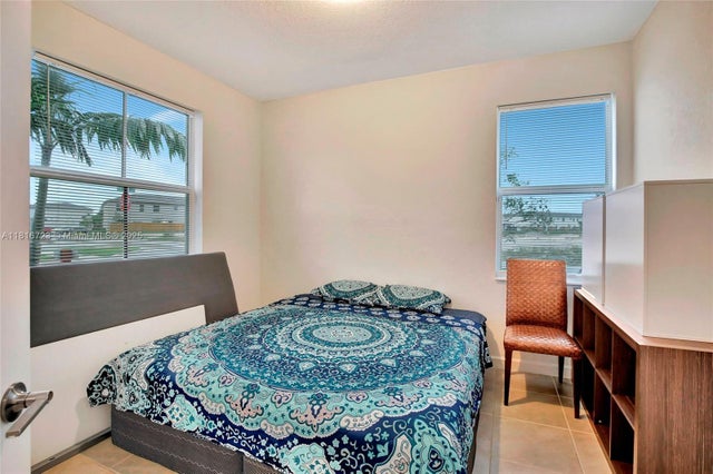 3 of 40 - 12210 Nw 24th Pl, Miami, FL