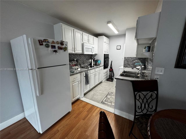 5 of 16 - 10052 Twin Lakes Dr 37-g, Coral Springs, FL
