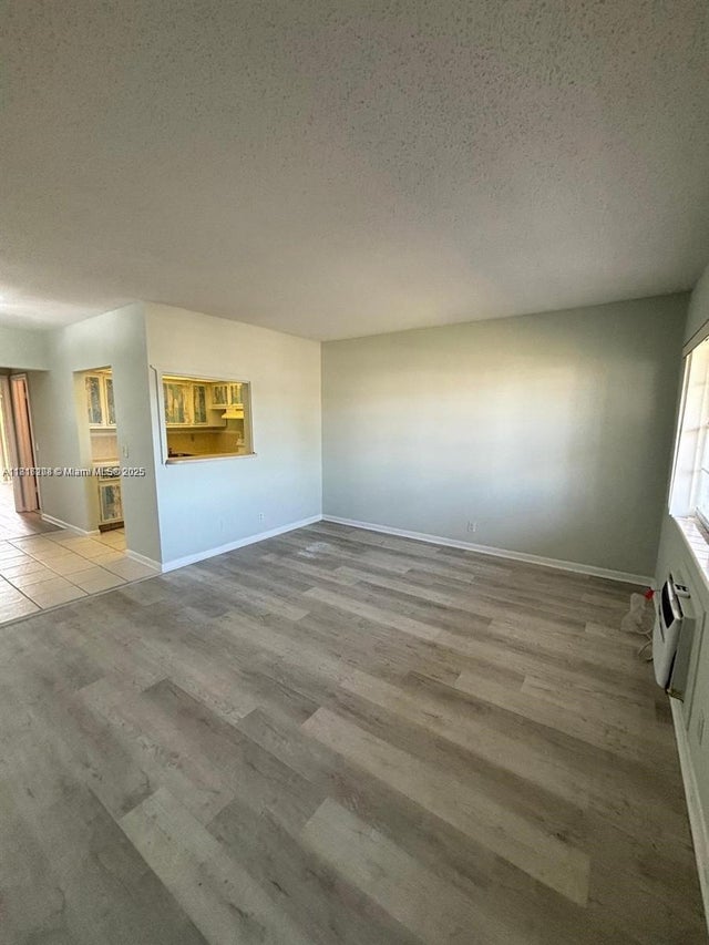 2 of 11 - 119 Salisbury E, West Palm Beach, FL