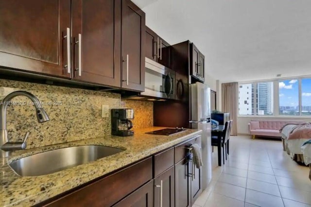 3 of 13 - 19201 Collins Ave 603, Sunny Isles Beach, FL