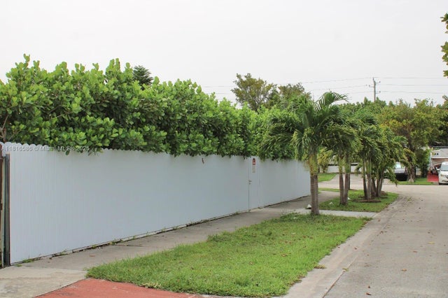 5 of 34 - 11830 Sw 208th Ter, Miami, FL