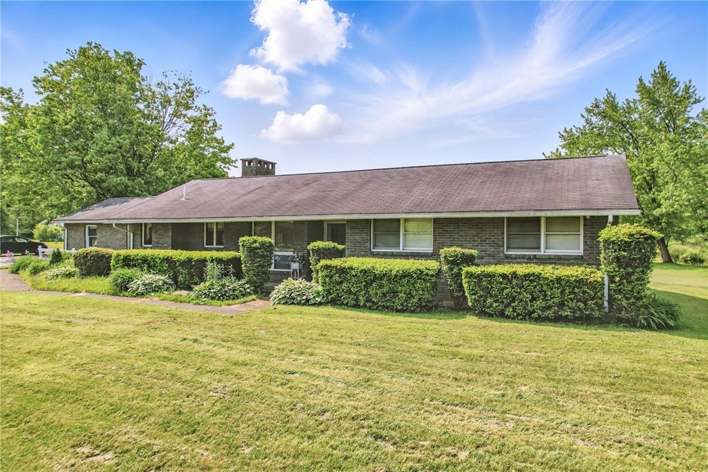 1011 South Lake Road, Mercer