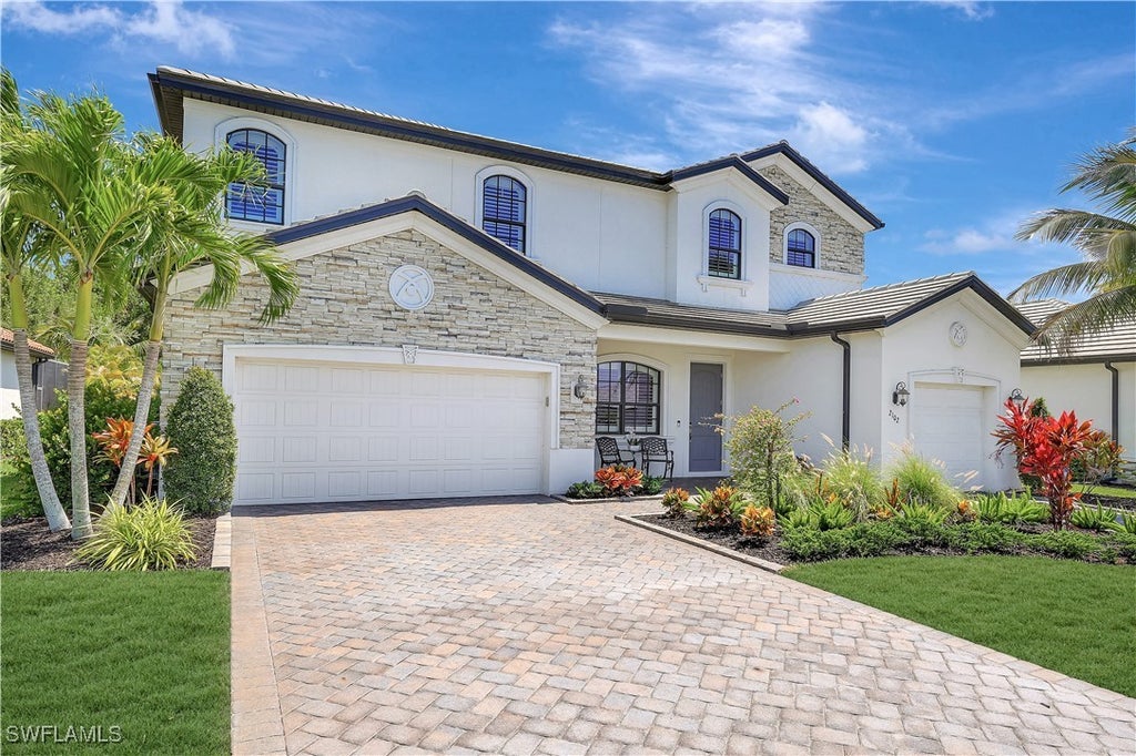 2102 Antigua Ln, Naples