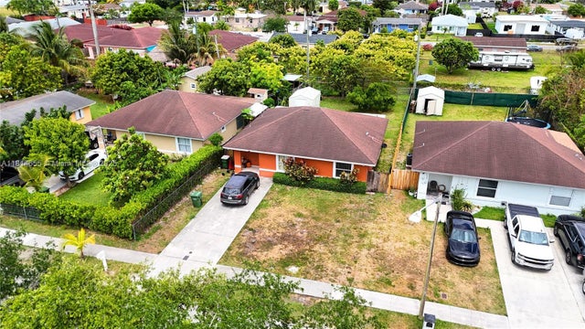 3 of 35 - 229 Nw 9th Ave, Homestead, FL