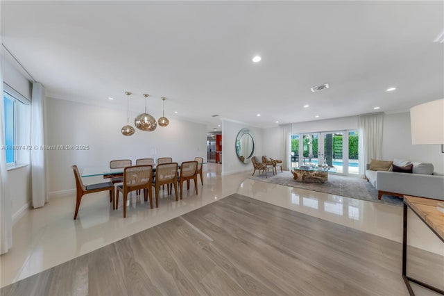 3 of 21 - 8803 Sw 93rd Ct, Miami, FL
