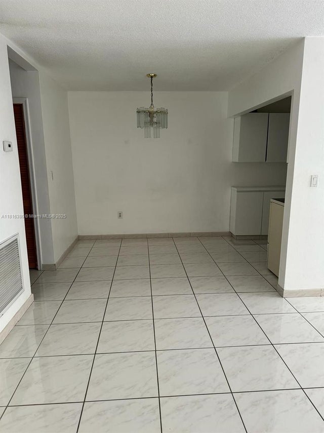3 of 16 - 1747 Rodman St 203, Hollywood, FL