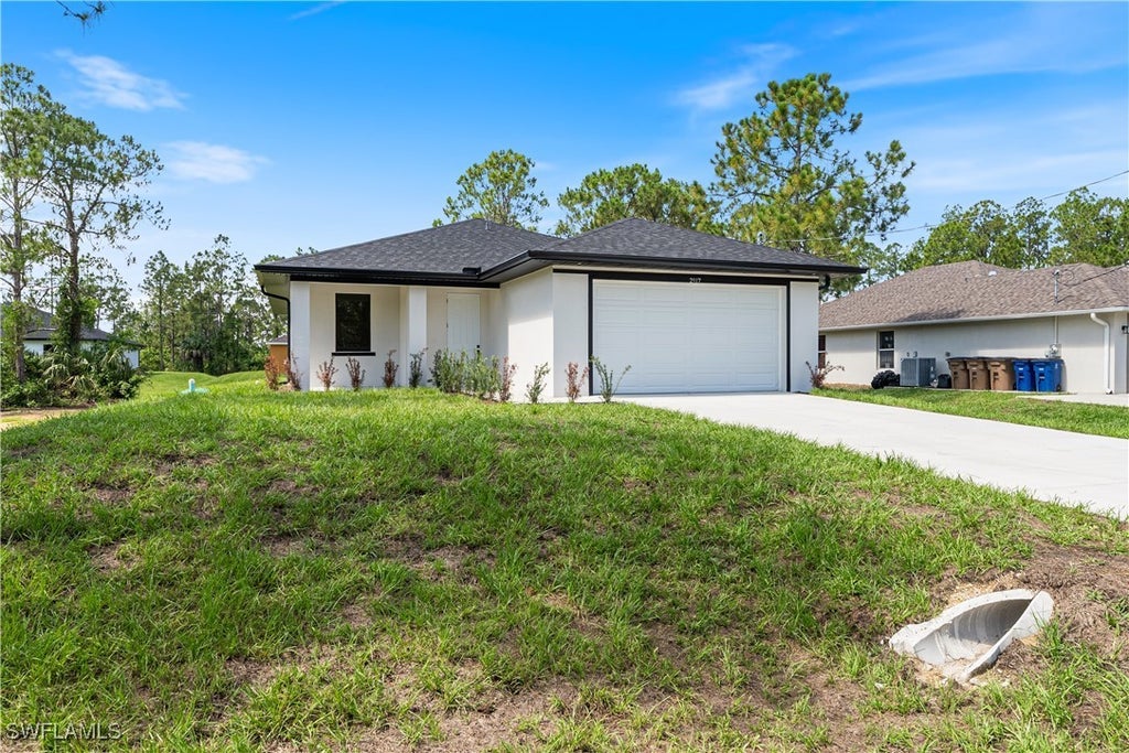 3411 74th St W, Lehigh Acres