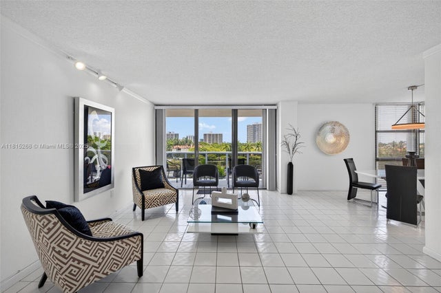 3 of 53 - 3675 N Country Club Dr 401, Aventura, FL