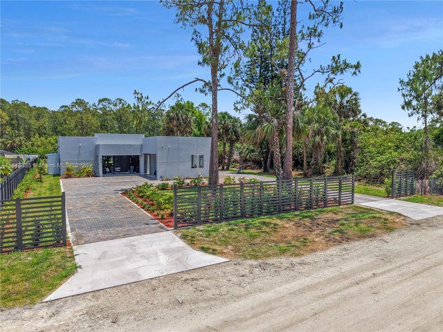 3 of 63 - 1902 Della Dr, Naples, FL