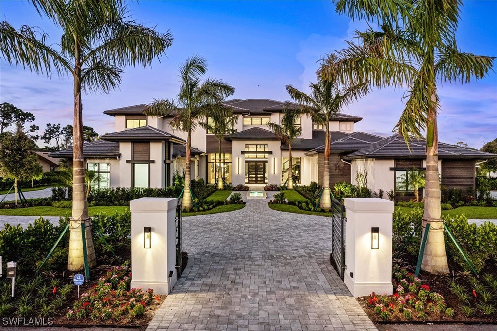 796 Cassena Rd, Naples