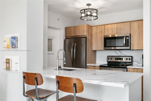 5 of 26 - 1900 Van Buren St 407b, Hollywood, FL