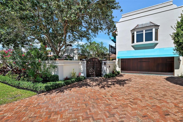 2 of 32 - 325 Bontona Ave, Fort Lauderdale, FL