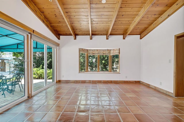 5 of 32 - 325 Bontona Ave, Fort Lauderdale, FL
