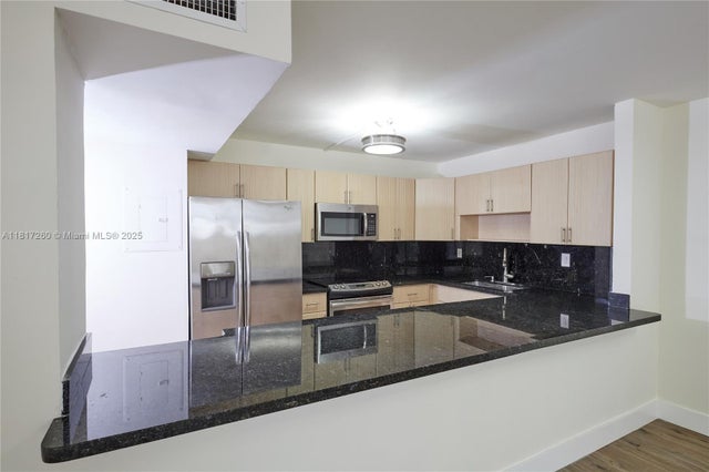 4 of 26 - 5845 Collins Ave 304, Miami Beach, FL