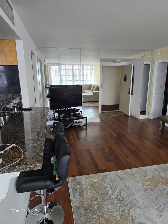5 of 11 - 230 174th St 1805, Sunny Isles Beach, FL