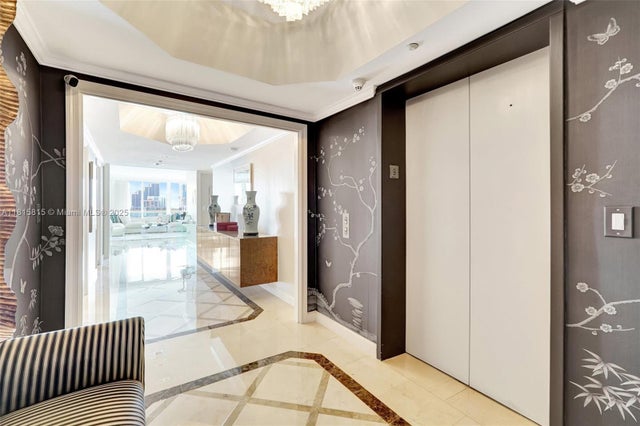 5 of 71 - 2600 Island Blvd 904, Aventura, FL