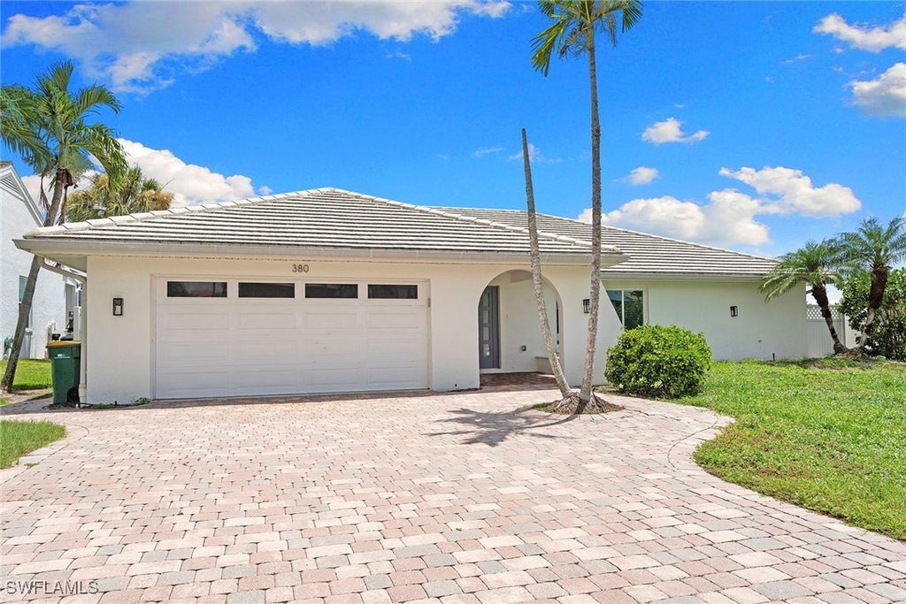 380 Conners Ave, Naples