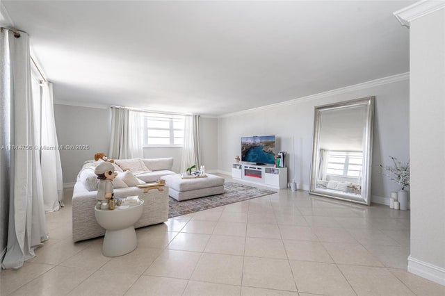 1 of 24 - 1811 Jefferson St 710, Hollywood, FL