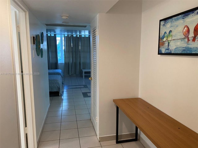 4 of 18 - N/A, Miami Beach, FL