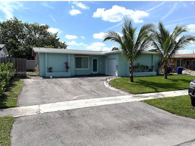 1 of 22 - 8106 Nw 21st Ct, Sunrise, FL
