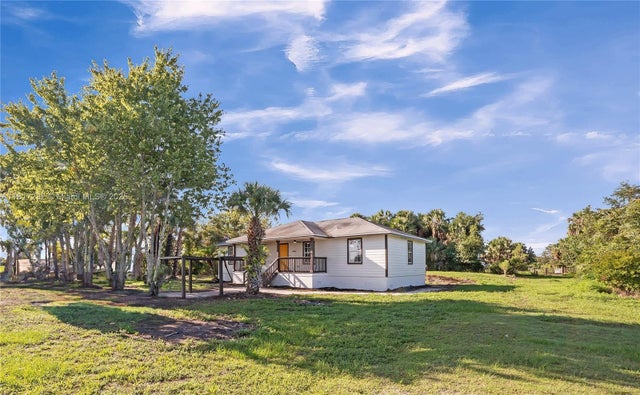 1 of 28 - 19786 Nw 282 St, Okeechobee, FL