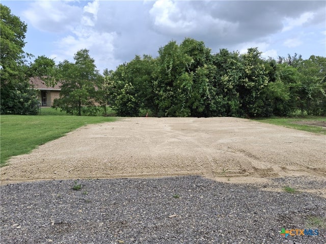 502 E Avenue R, Belton