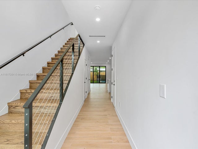 5 of 38 - 3614 Thomas Ave, Miami, FL