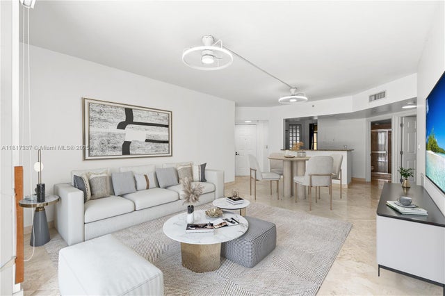 100 Meridian Ave 216, Miami Beach