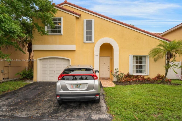 2 of 40 - 12640 Nw 12th Ct, Sunrise, FL