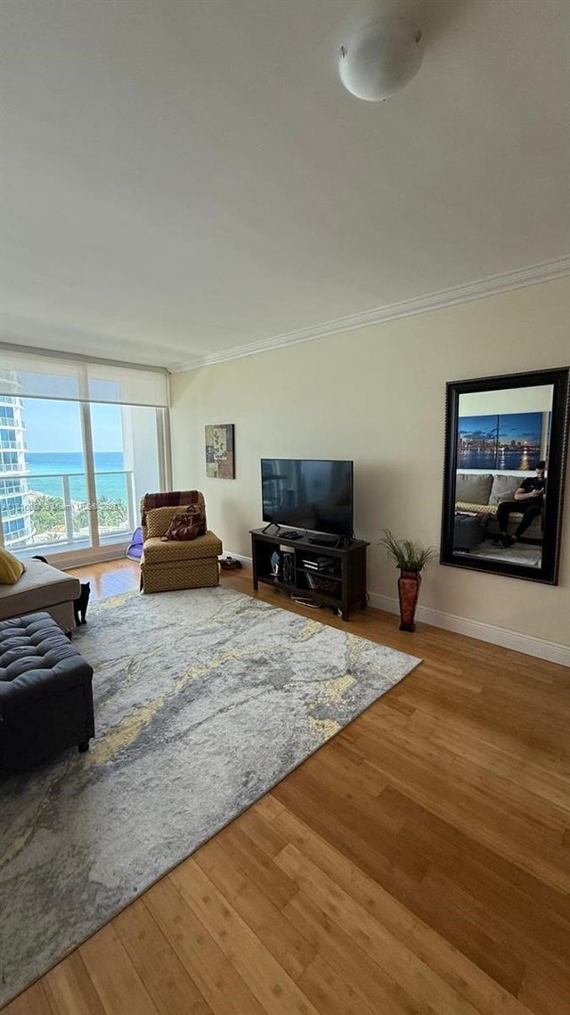 3 of 19 - 3505 S Ocean Dr 1010, Hollywood, FL