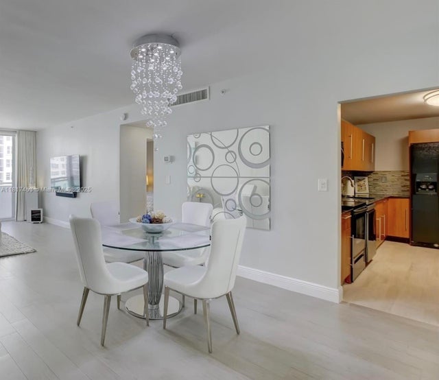 2 of 11 - 3001 S Ocean Dr 1007, Hollywood, FL