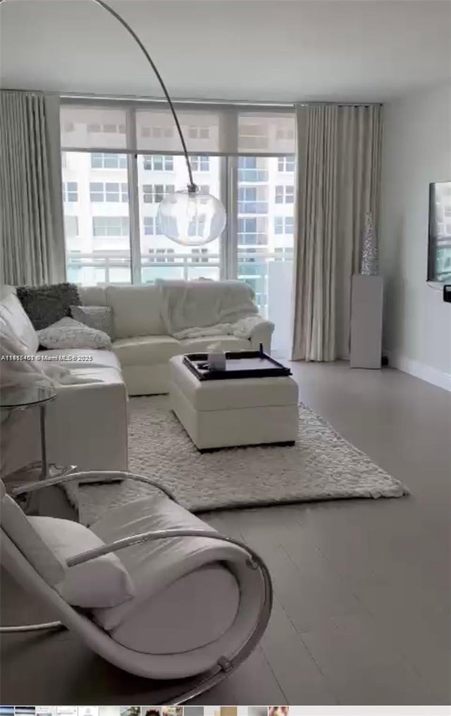3 of 11 - 3001 S Ocean Dr 1007, Hollywood, FL