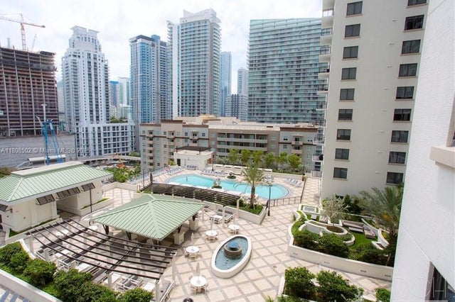 4 of 16 - 999 Sw 1st Ave 1617, Miami, FL