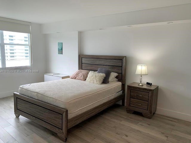 5 of 12 - 6039 Collins Ave 1131, Miami Beach, FL
