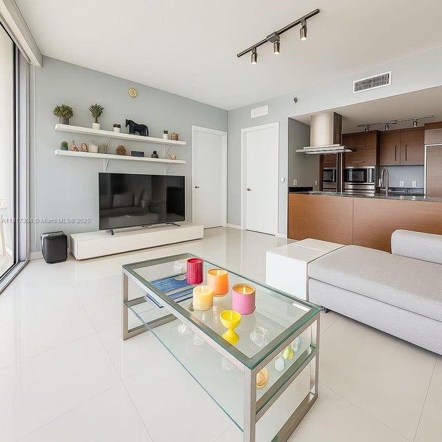 3 of 21 - 495 Brickell Ave 5104, Miami, FL