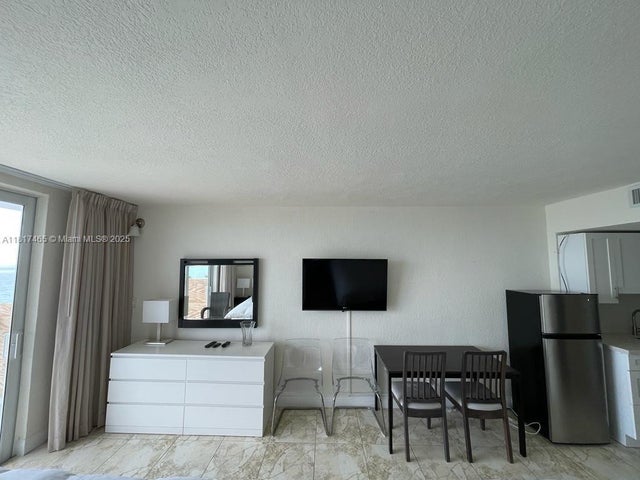 4 of 6 - N/A, Sunny Isles Beach, FL