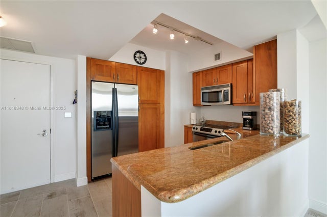 5 of 14 - 1755 E Hallandale Beach Blvd 1504e, Hallandale Beach, FL