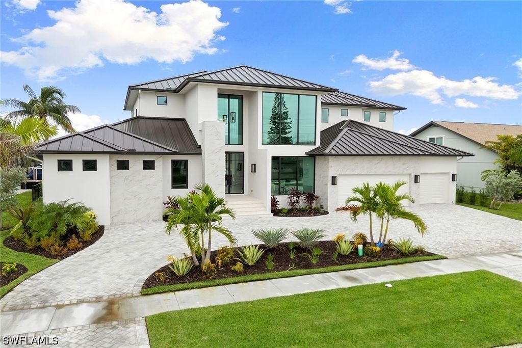 268 N Barfield Dr, Marco Island