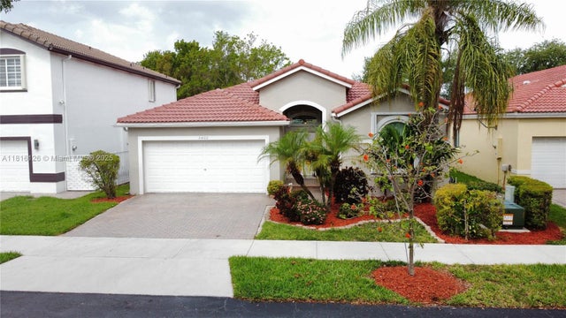 1 of 32 - 5402 Nw 110th Ave, Doral, FL