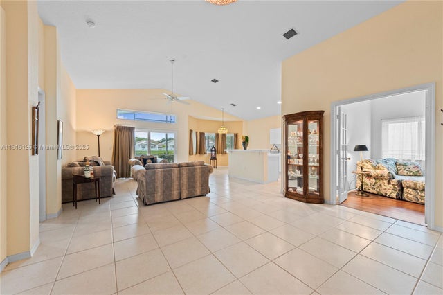 4 of 32 - 5402 Nw 110th Ave, Doral, FL